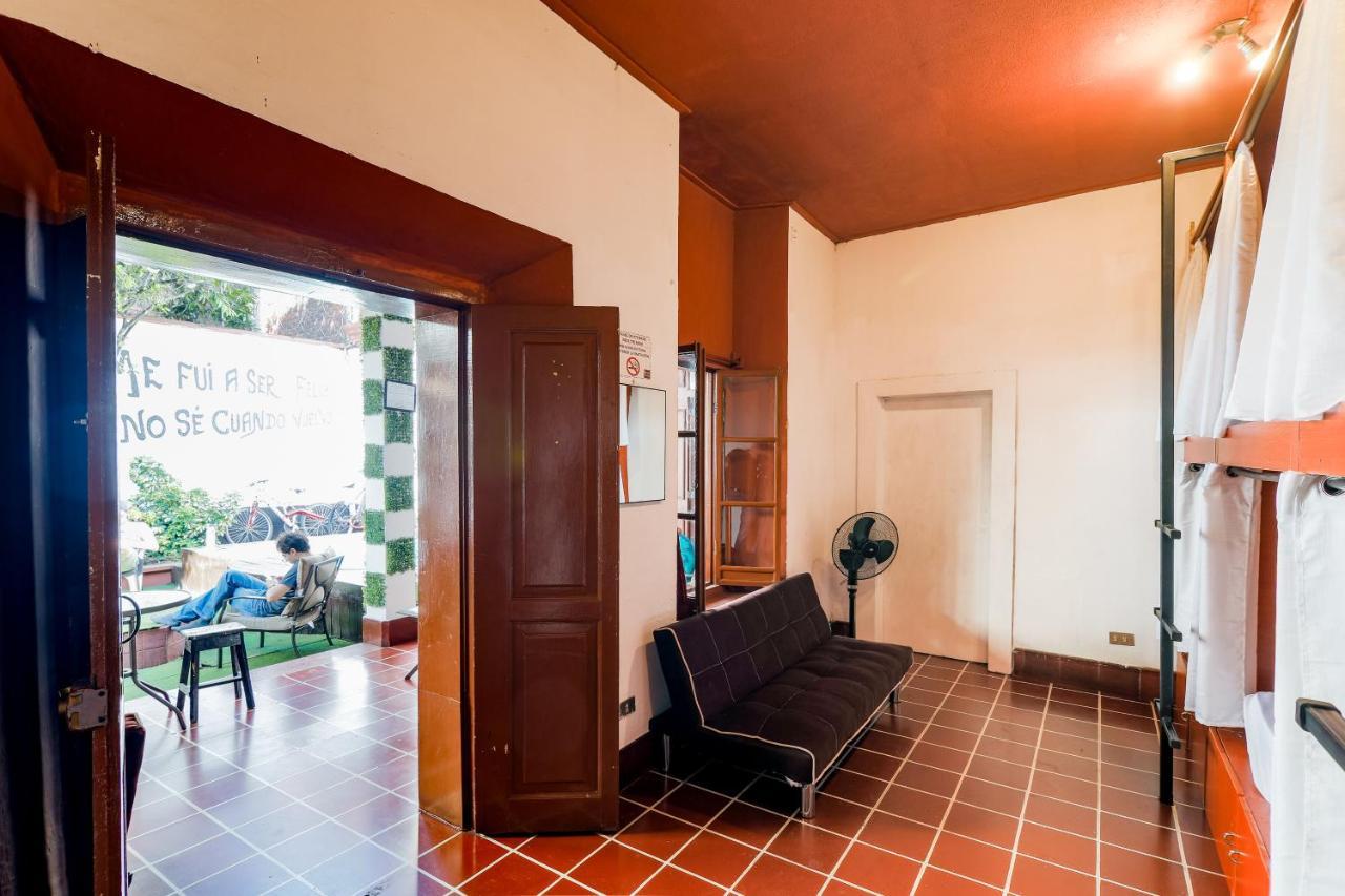 Capsule Hostel Città del Guatemala Esterno foto