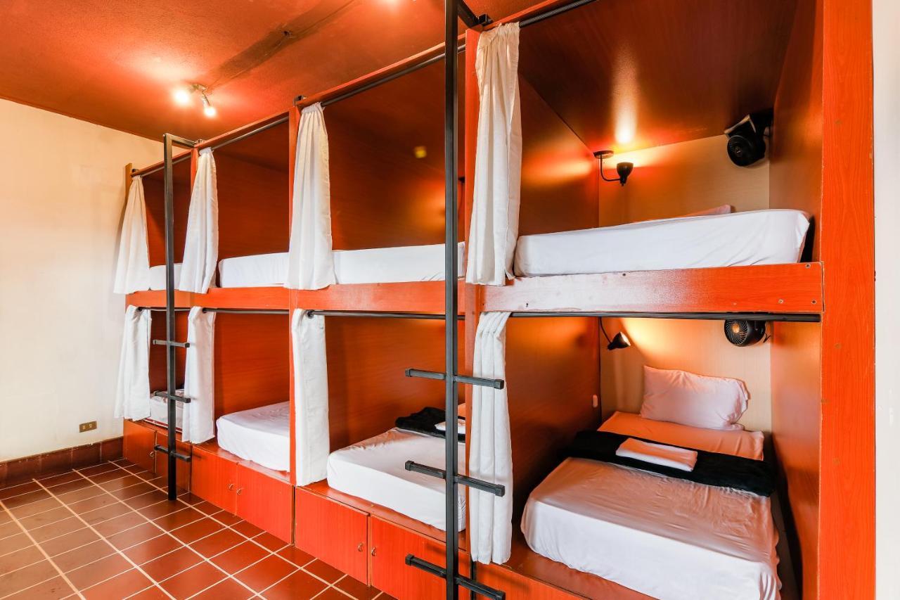 Capsule Hostel Città del Guatemala Esterno foto